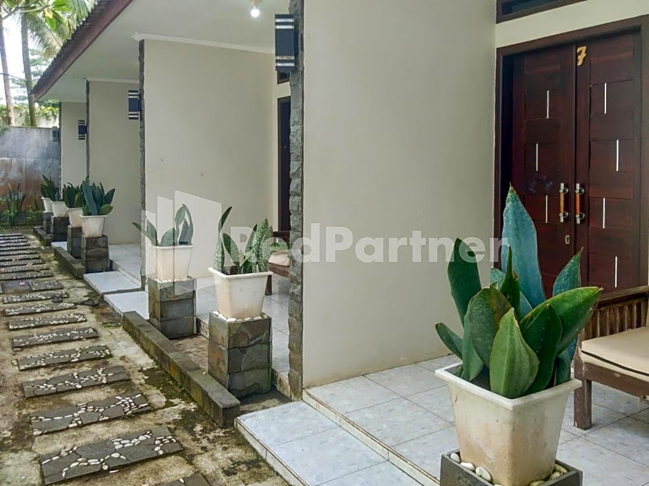 The SO Hotel Mitra RedDoorz