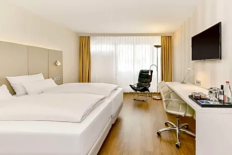Deluxe Room - Flash Promotion - Room Only