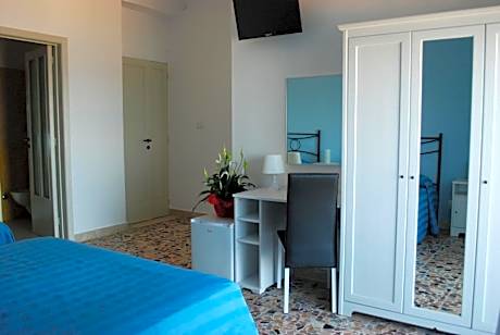 Triple Room with Mountain View