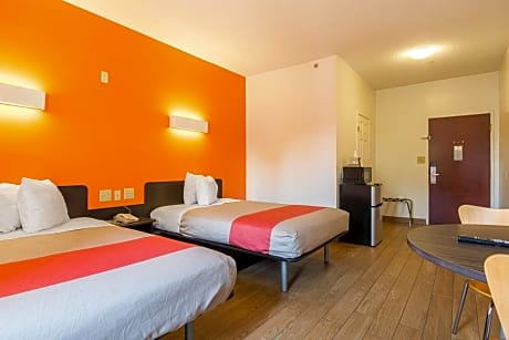 Deluxe Quadruple Room - Smoking