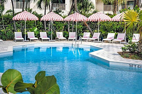 Hampton by Hilton Grand Cayman Seven Mile Beach