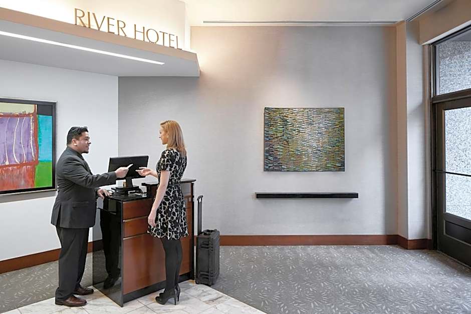 River Hotel