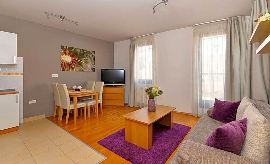 Central Passage Apartments