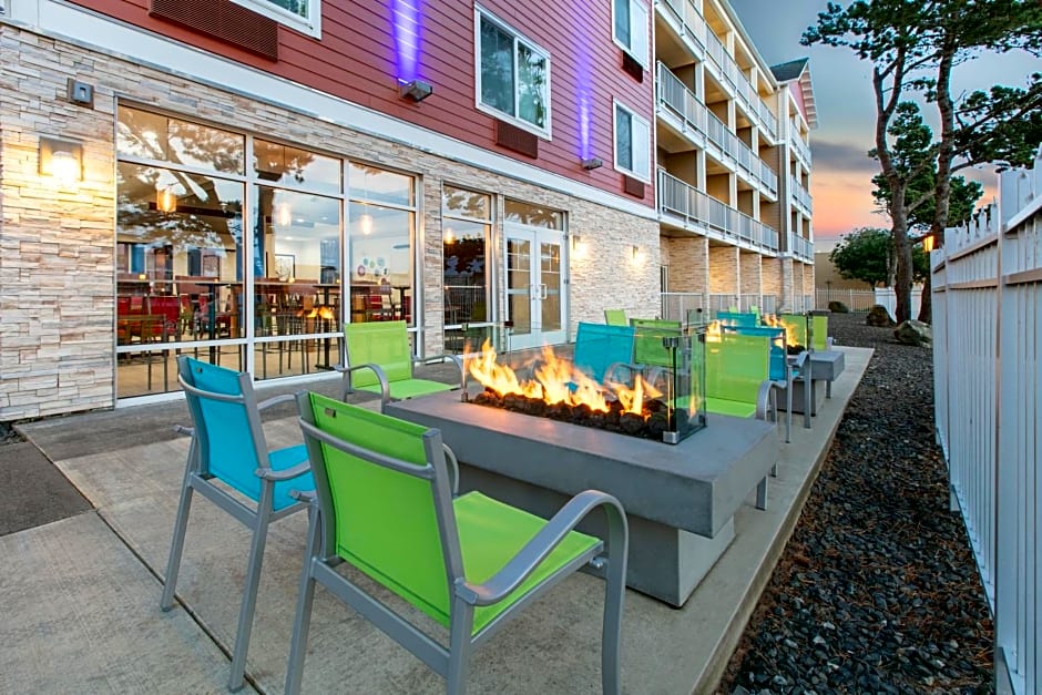 Holiday Inn Express Hotel & Suites Seaside Convention Center By IHG