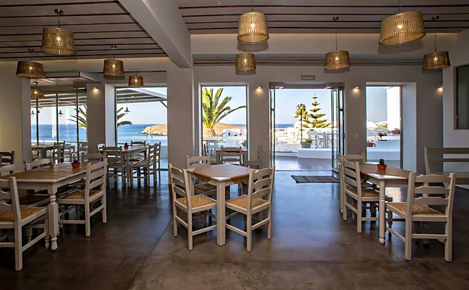 Porto Raphael Residences & Suites