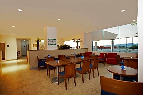 One Saltillo Derramadero - Alojamiento en Saltillo