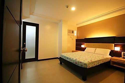 Olongapo Travel Lodge