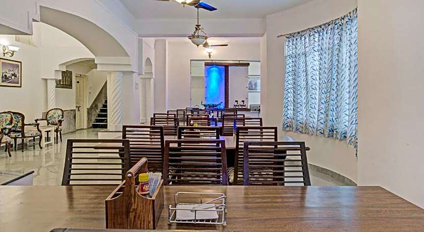 Hotel Meera