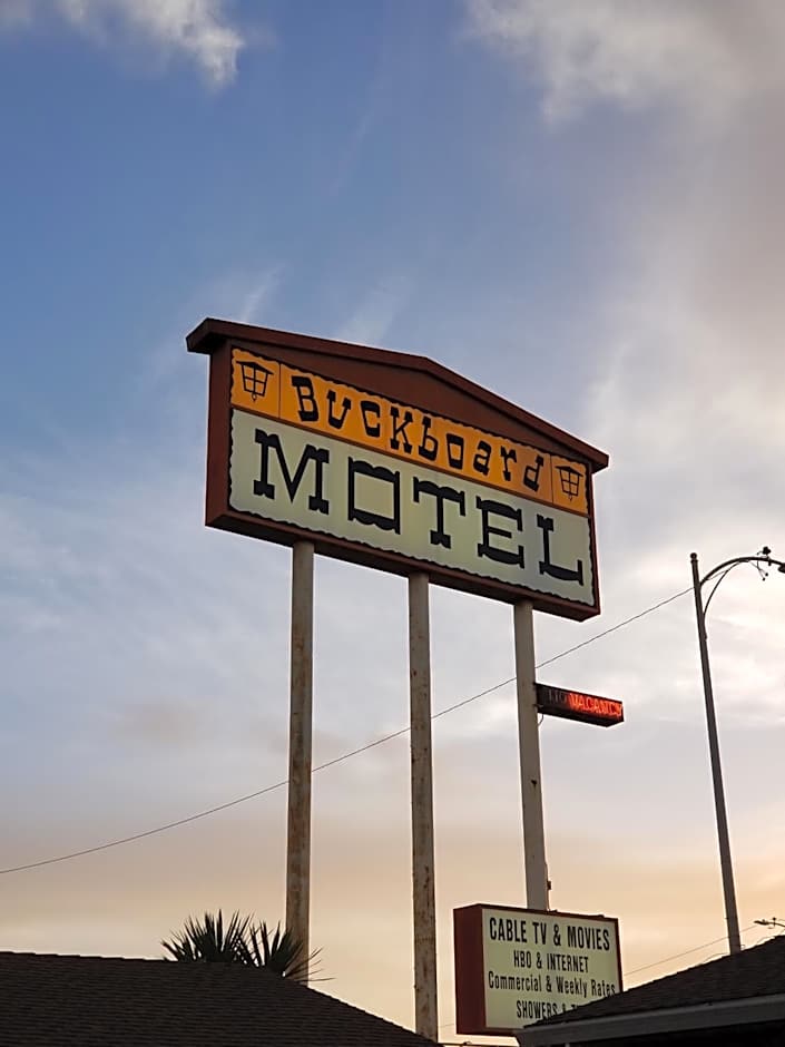 Buckboard Motel