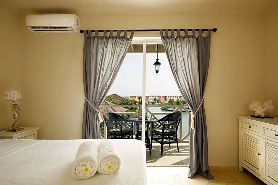 Ocean Breeze Boutique Hotel & Marina