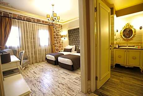 Superior Triple Room