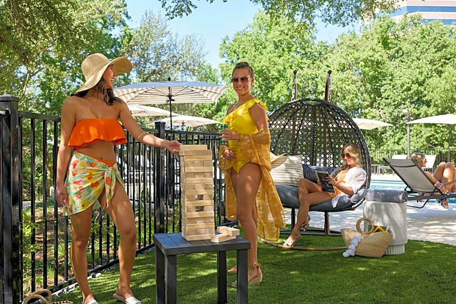 Renaissance by Marriott Austin Hotel