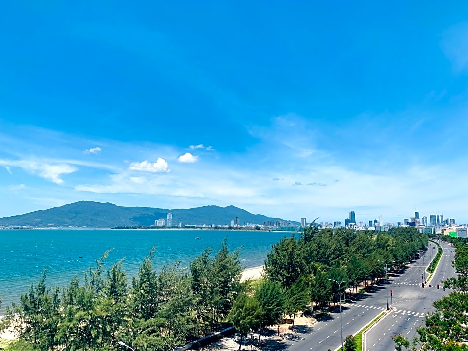 Whale Ocean View Hotel