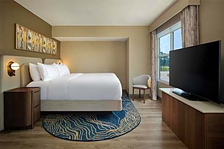 Two-Bedroom King Suite