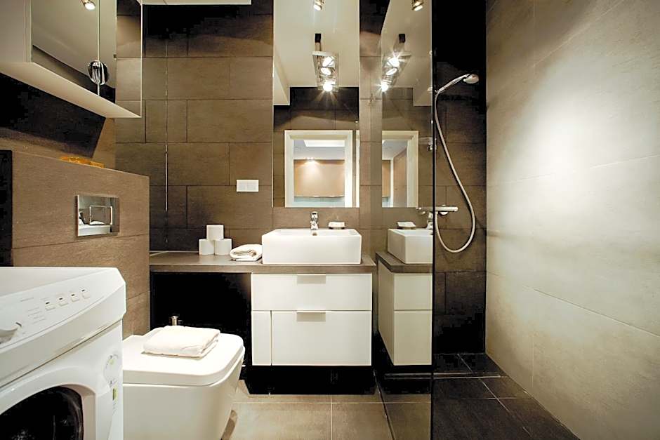 Platinum Towers E-Apartments