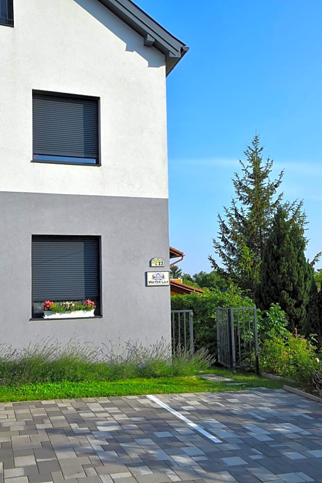 Water Lily Boutique B&B and Bungalow