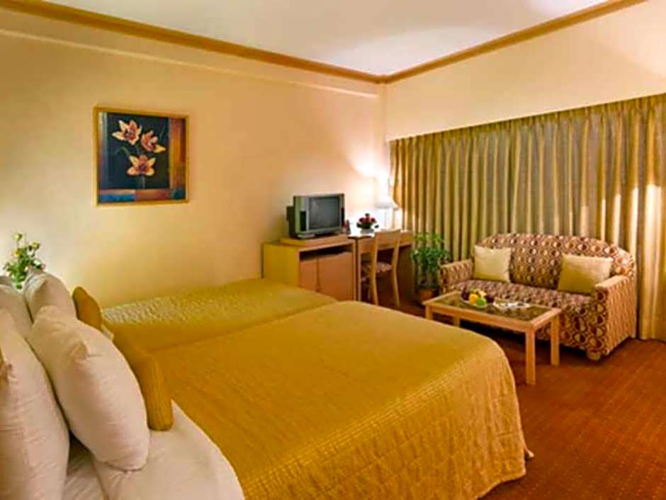 Hotel Heera International – Calcutta, LA
