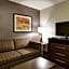 Holiday Inn Express & Suites North Fremont By IHG