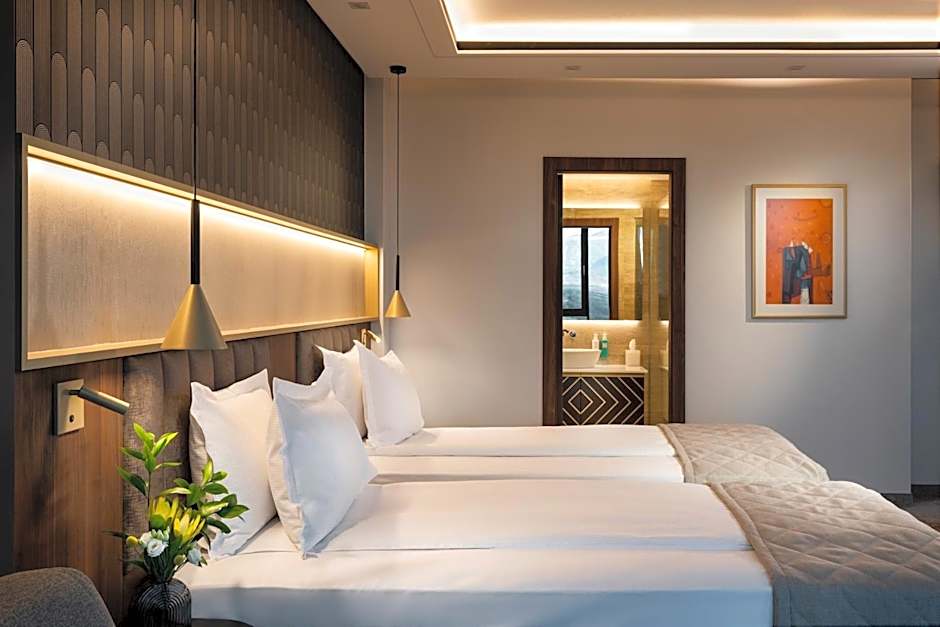 Kings' Valley Medical & Spa Hotel