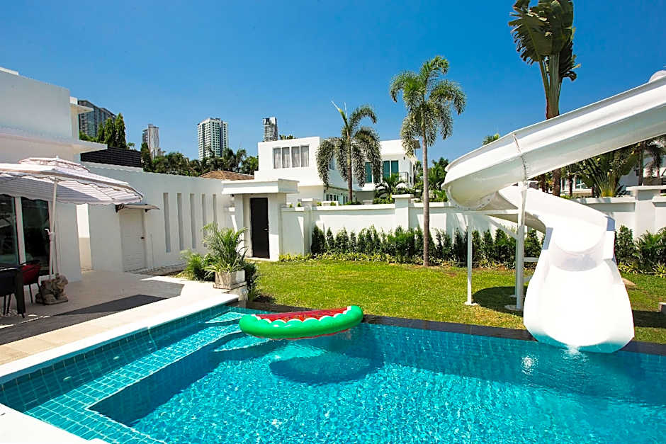 Hollywood Pool Villa Jomtien Beach