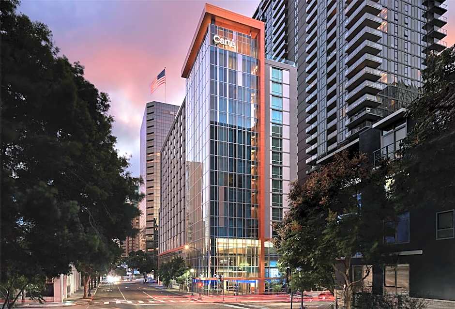 Photo 1 of 50 of Carte Hotel San Diego Downtown, Curio Collection by Hilton