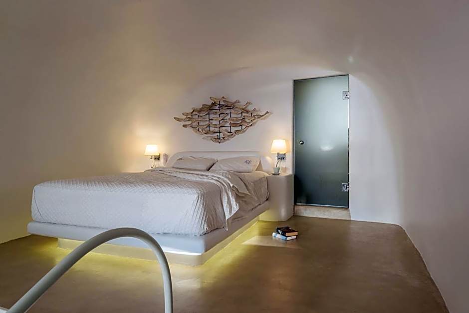 Photo 1 of 13 of Suite, View
