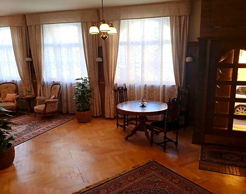 Hotel Adler
