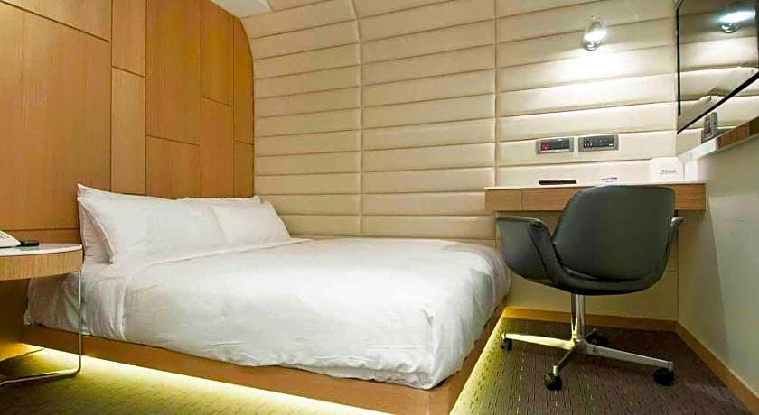 Royal Group Hotel Central Park Branch