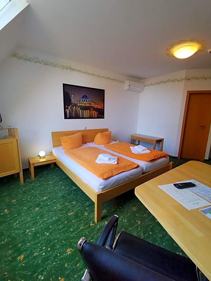 Hotel Bördehof, direkt an der A2 & A14, Restaurant, Tagung, individuell