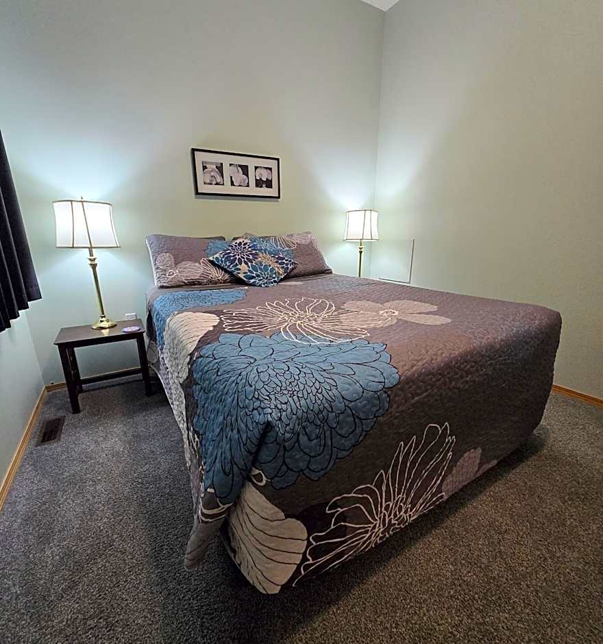 NEWCASTLE COUNTRY INN