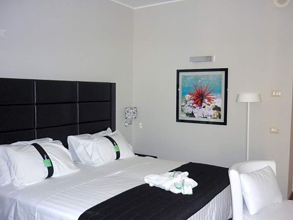 Holiday Inn Genoa City By IHG