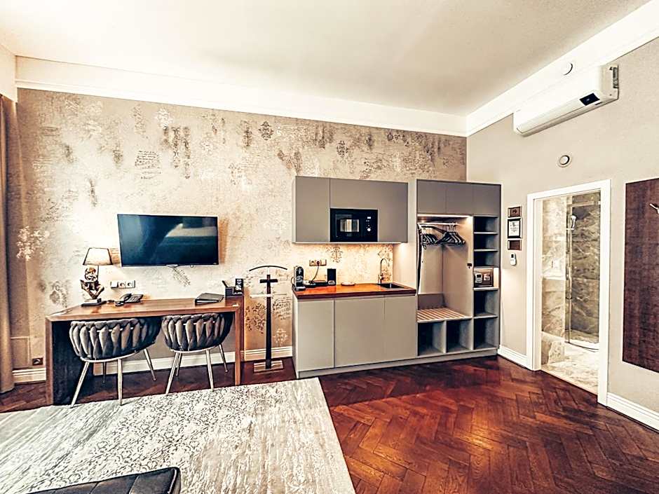 Alfons Boutique Hotel