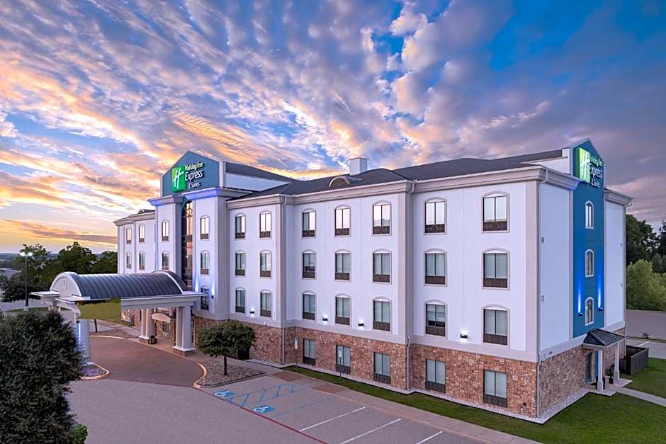 Holiday Inn Express Hotel & Suites Denton By IHG