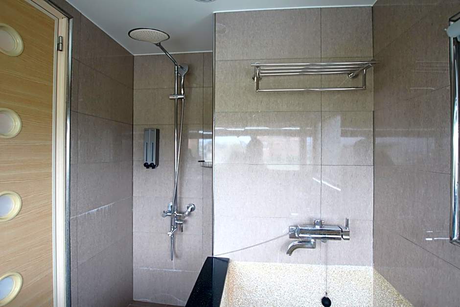 Yilan Pine Villa Homestay