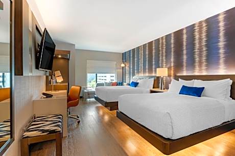 Quadruple Room with Two Queen Beds - Non Smoking