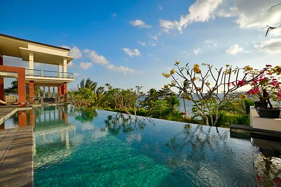 Rajavilla Lombok Resort - Seaside Serenity