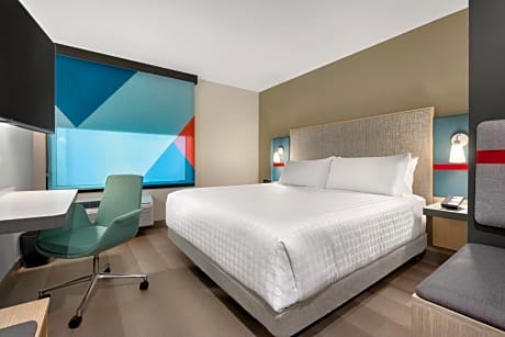 King Room with Roll-In Shower - Disability Access