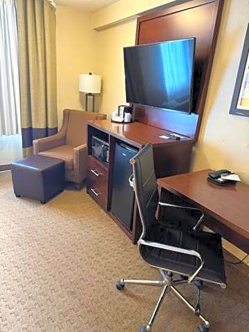 Comfort Inn & Suites Lincoln City
