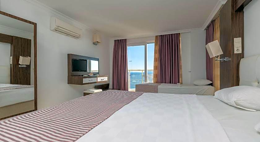 Arora Hotel