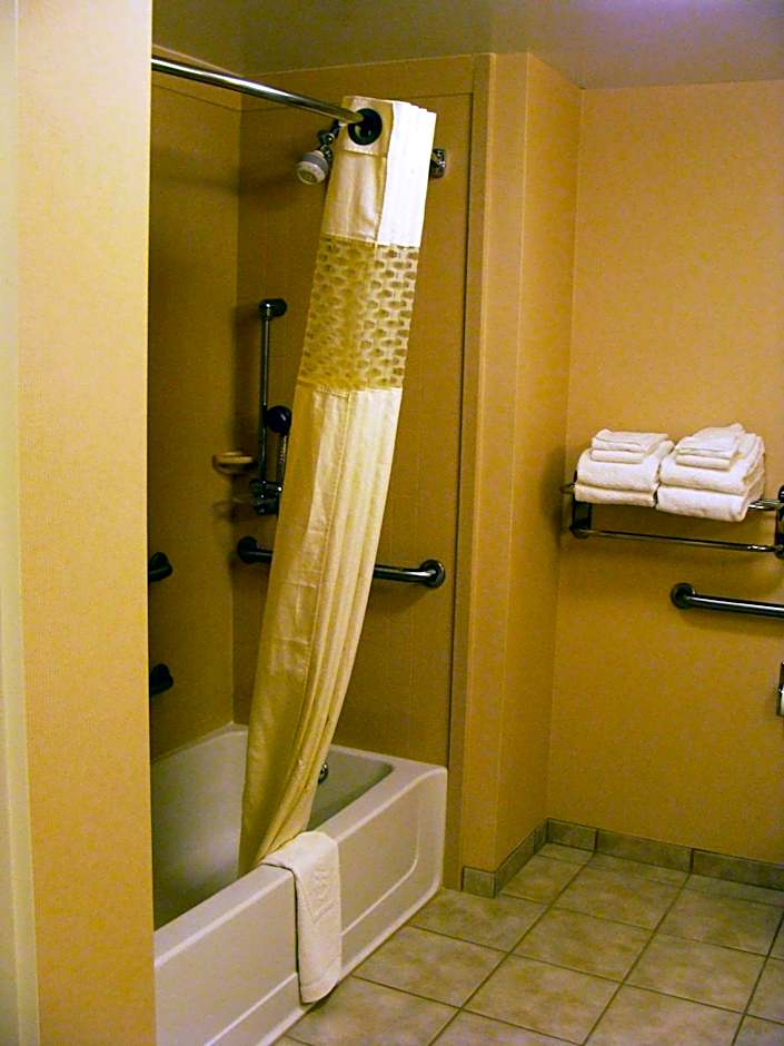 Hampton Inn By Hilton Calera