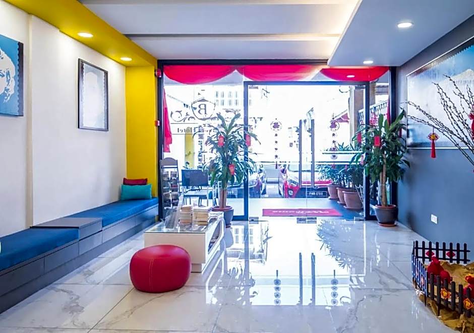 B Street Hotel