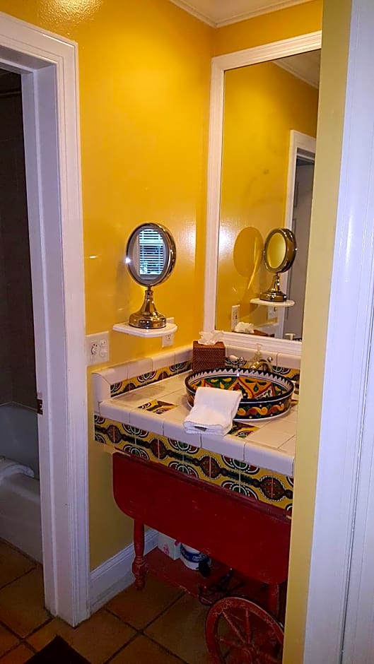 The Caribbean Court Boutique Hotel