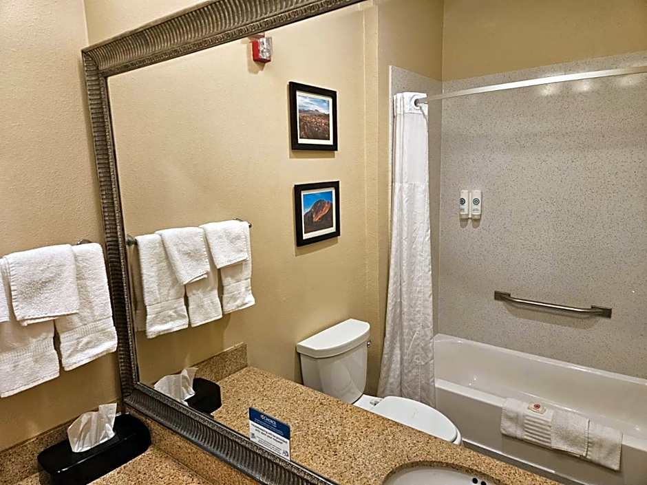 Quality Inn & Suites Galveston - Beachfront