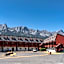 Rocky Mountain Ski Lodge