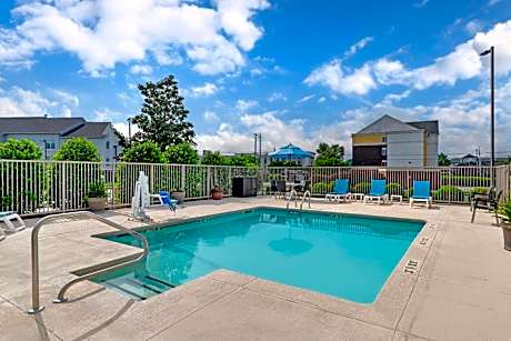 Comfort Suites Oxford I-20 exit 188