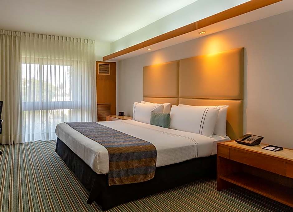 Sonesta Hotel El Olivar