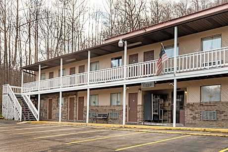 Chapmanville Inn