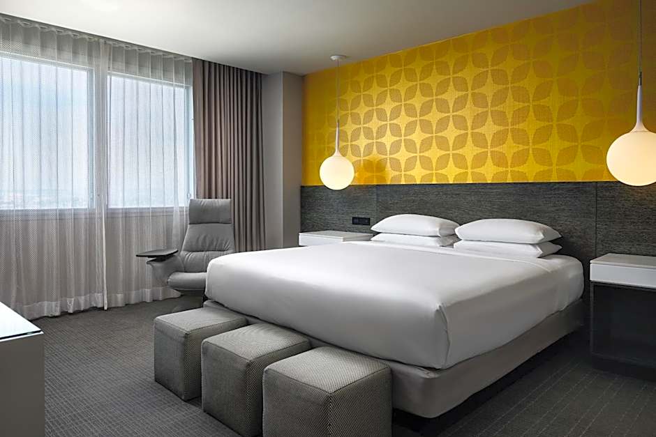 Hyatt Regency Los Angeles International Airport