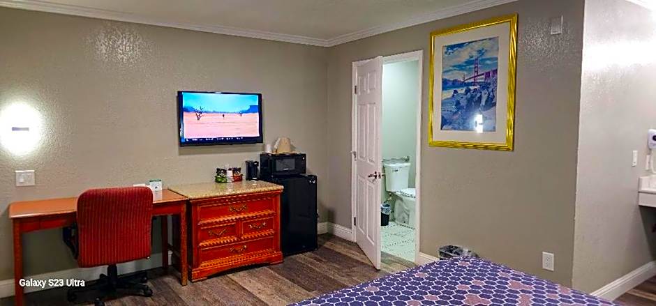 Sycamore Inn Chico University Area