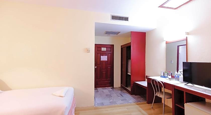 Chumphon Palace Hotel